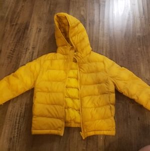 Uniqlo yellow toddler jacket size 3/4